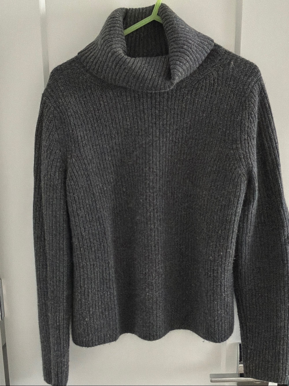 Banana Republic Cashmere Charcoal Ribbed Turtleneck Sweater
